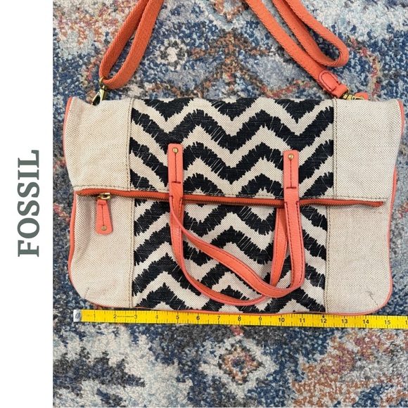 Fossil Chevron Print Canvas Tote Bag | Fold Over Convertible Crossbody Leather - Picture 5 of 10